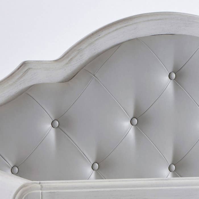 Pali- Cristallo Crib w/ Vinyl Panel2