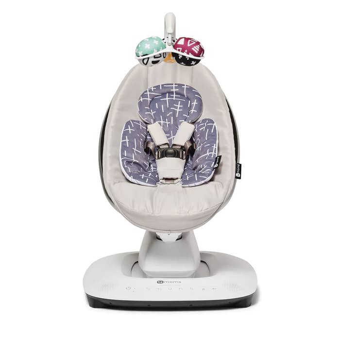 4Moms - Newborn Insert-Lifestyle 2