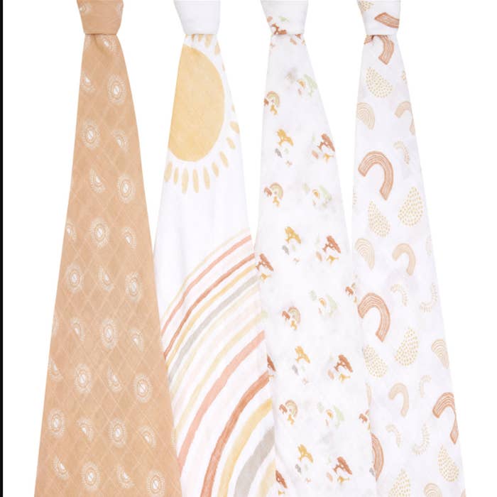 Aden & Anais - Classic Swaddle (4 Pk) -Lifestyle