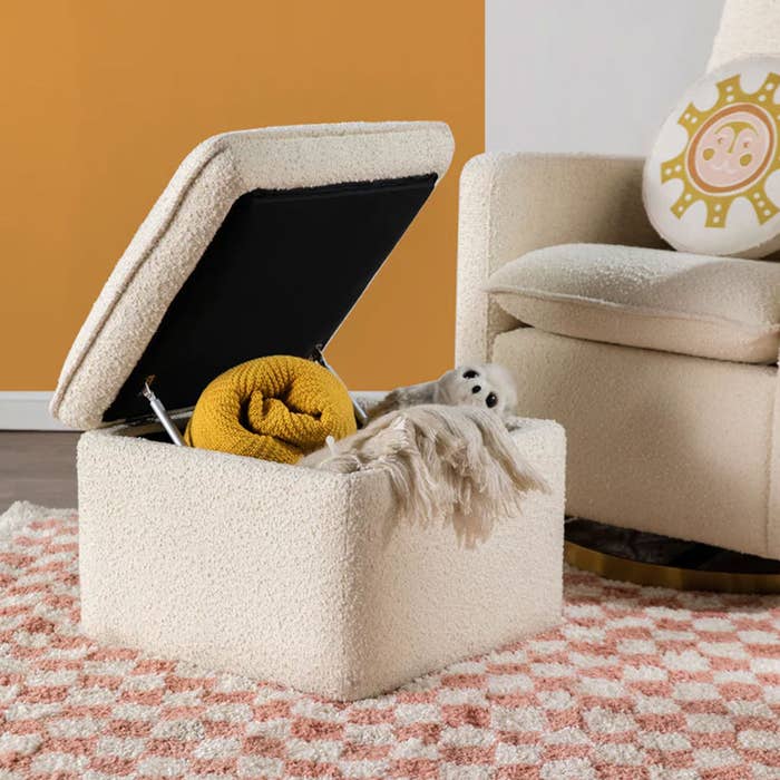 Babyletto - Cali Storage Ottoman -Boucle-Lifestyle4