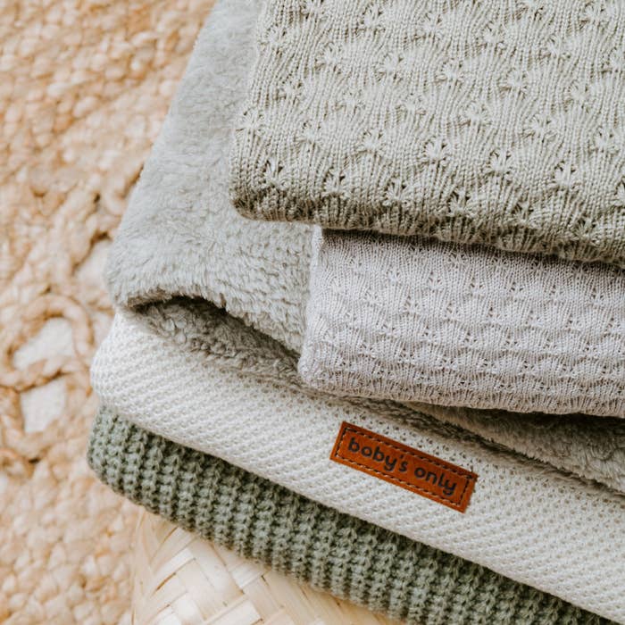 Baby Crib Blanket Teddy - Sky Lifestyle 4