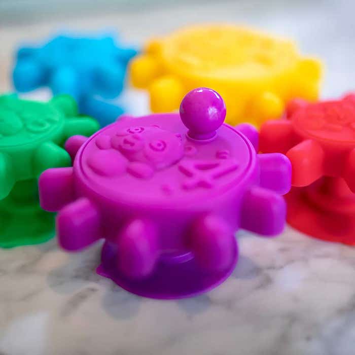 Gears of Discovery Suction-Cup Gears Lifestyle 7