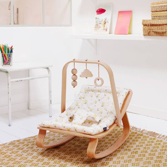 LEVO Beech Activity Arch Lifestyle 3
