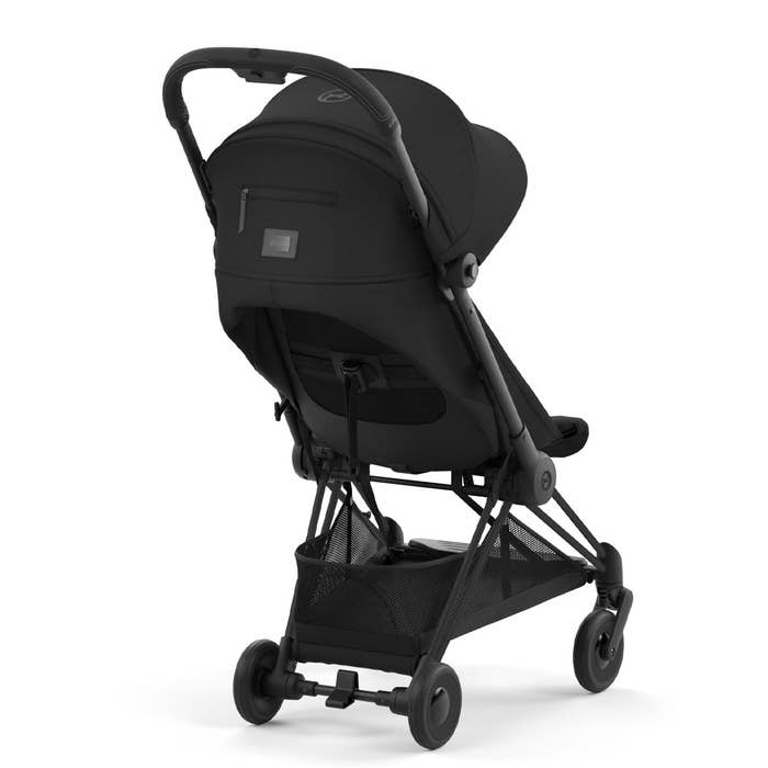 Coya Stroller Lifestyle 2