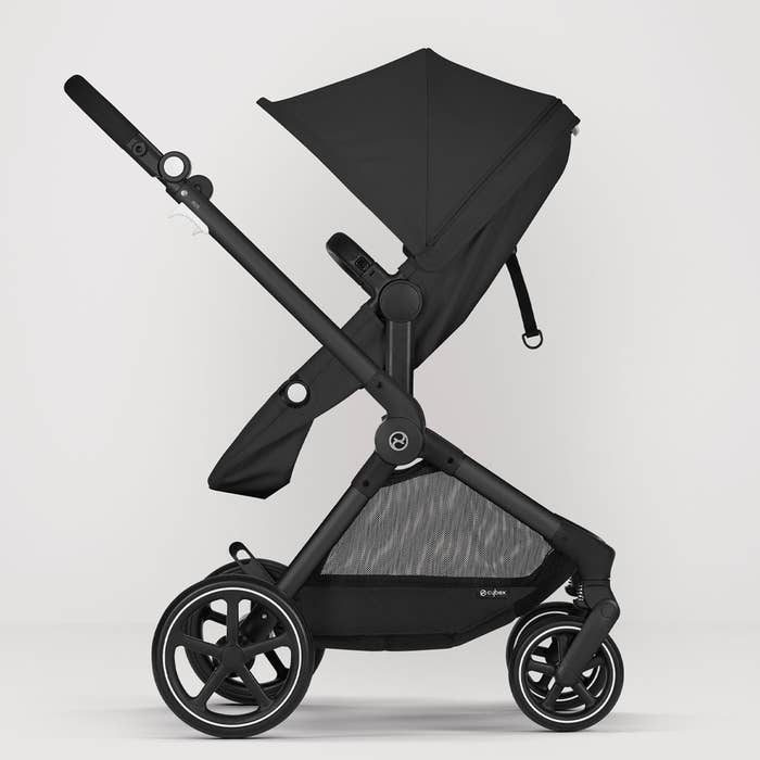 Eos Stroller Lifestyle 7