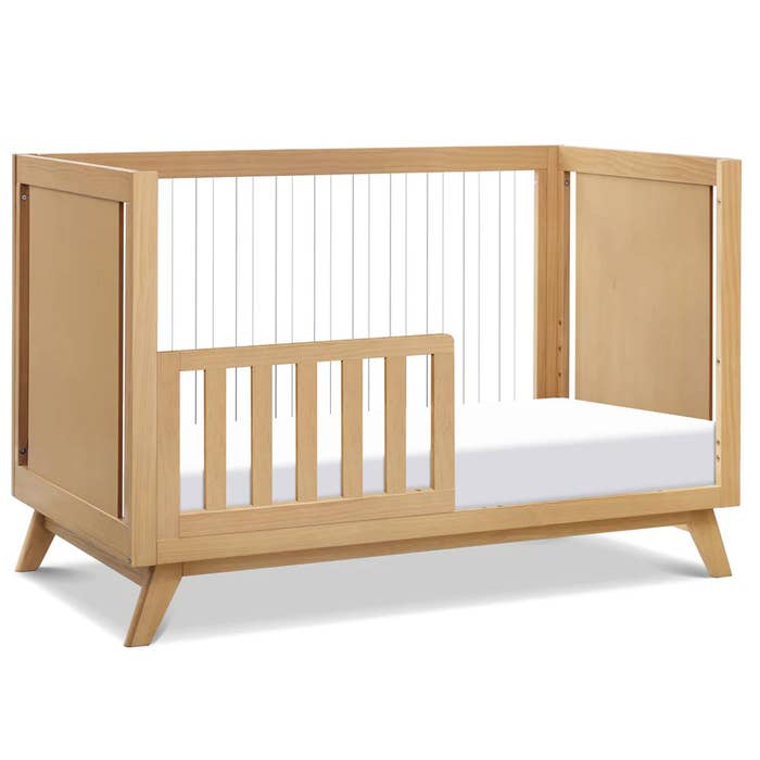 Otto 3-in-1 Acrylic Crib Lifestyle 2