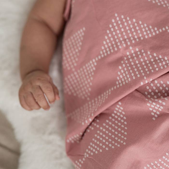 Indigo Arrow x FREED - Niiwin Swaddle Blanket-Lifestyle20
