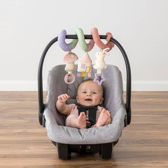 Itzy Ritzy - Bitzy Bespoke Spiral Car Seat Activity Toy-3