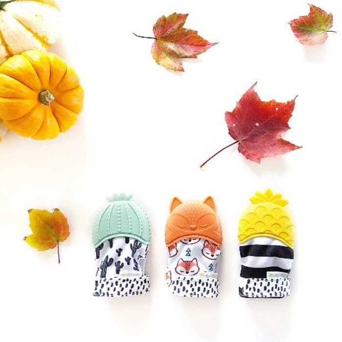 Itzy Ritzy - Teething Happens Teething Mitt  LS 1