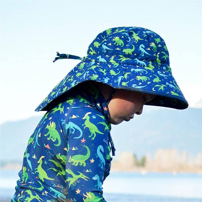 Jan & Jul - AquaDry Adventure Hat-Lifestyle9