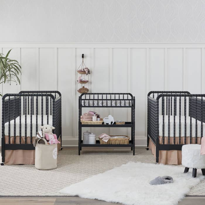 Jenny Lind Crib- Ebony (E)- Life Style Image (2)