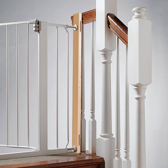 Universal Gate Installation Kit Lifestyle 2