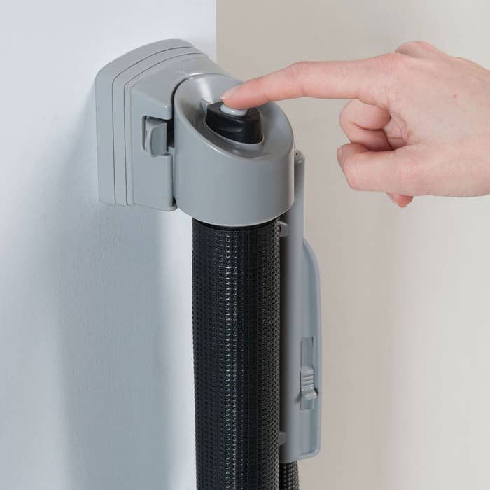 Retractable Safeway Gate (Black) Lifestyle 5