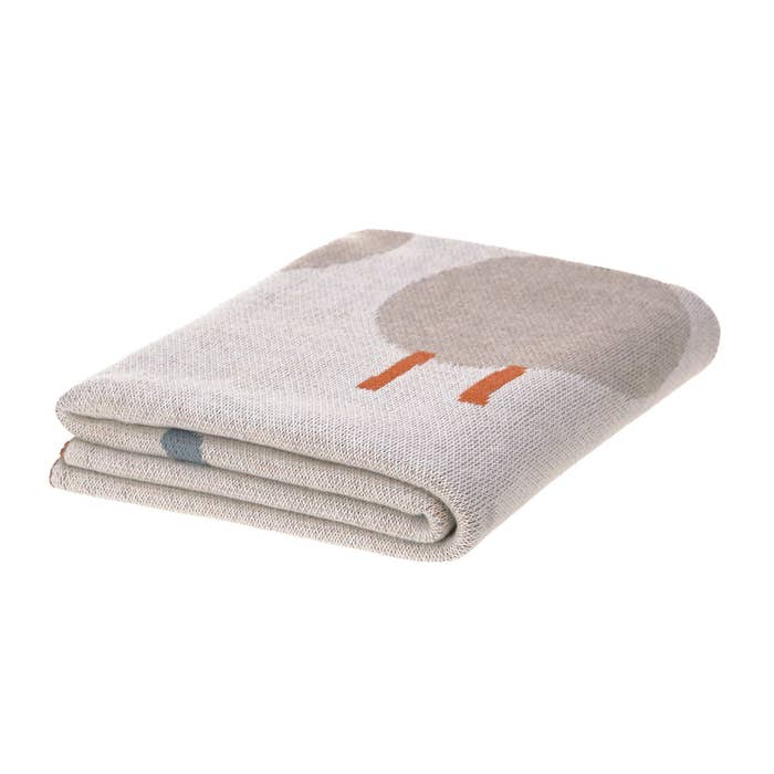 Knitted Blanket TinyFarmerSheep Lifestyle 2