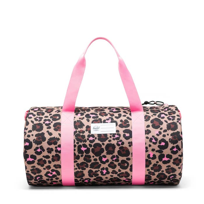 Little Herschel Classic Duffle - Leopard Scribble 3