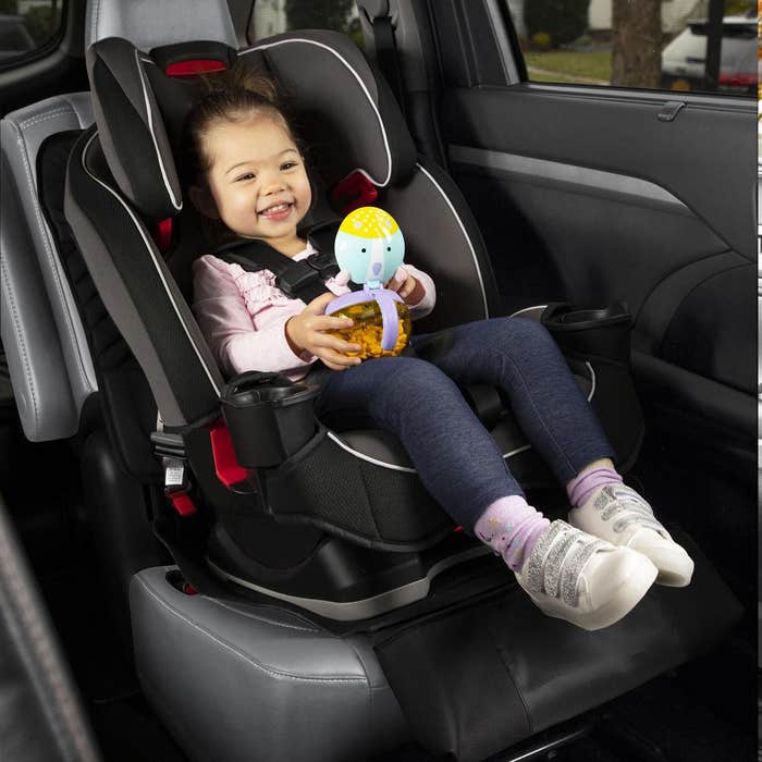 Skip Hop - Clean Sweep Car Seat Protector - 5