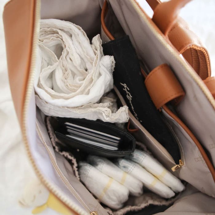 Mini Totem - Mini Cindy Bag-Lifestyle14
