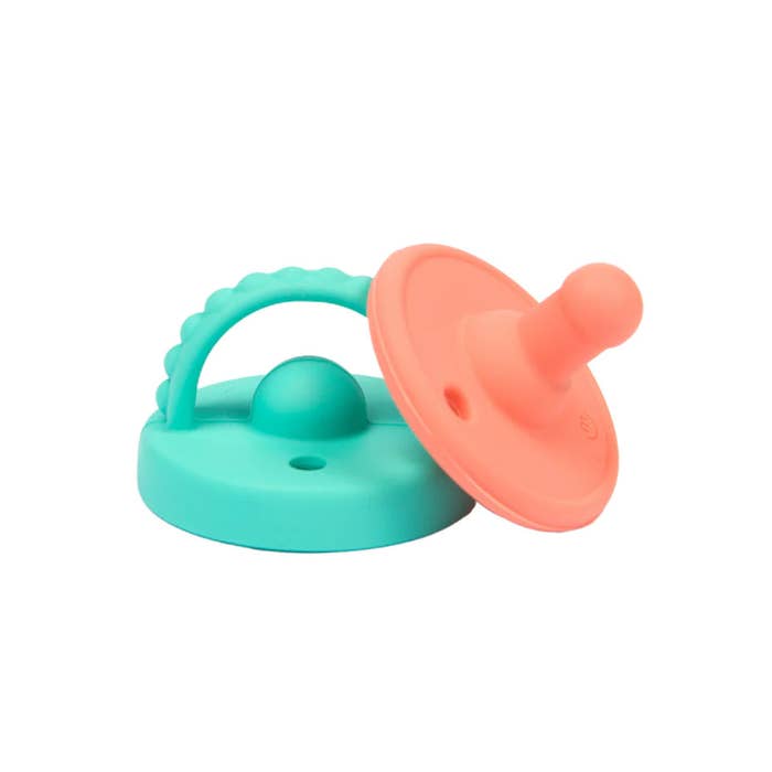 Morepeas - Flip & Store Pacifier-Lifestyle8