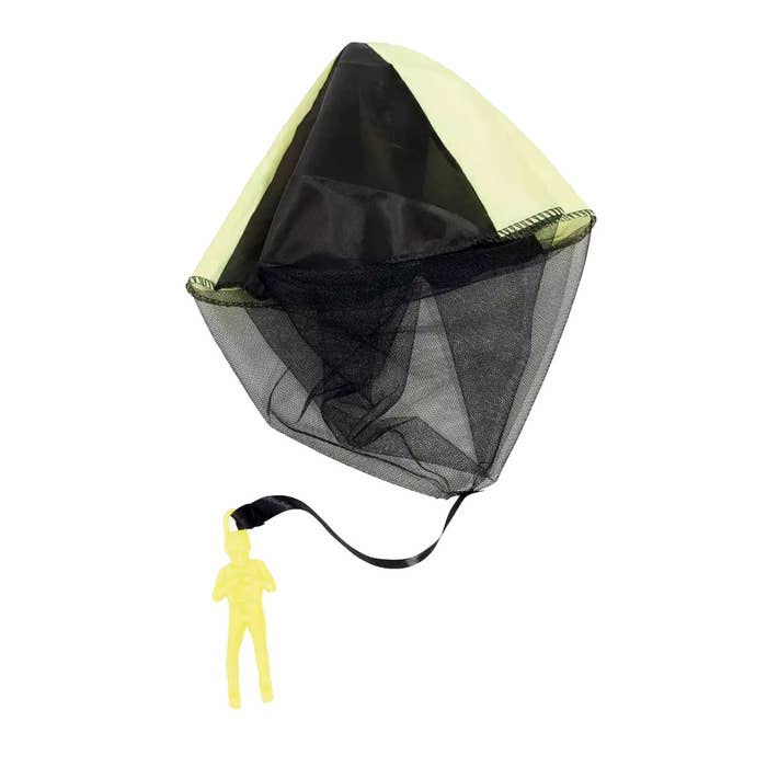 Petites Merveilles Parachutist Lifestyle 5