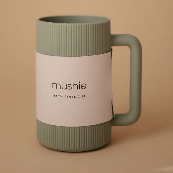 Mushie - Bath Rinse Cup-Lifestyle4