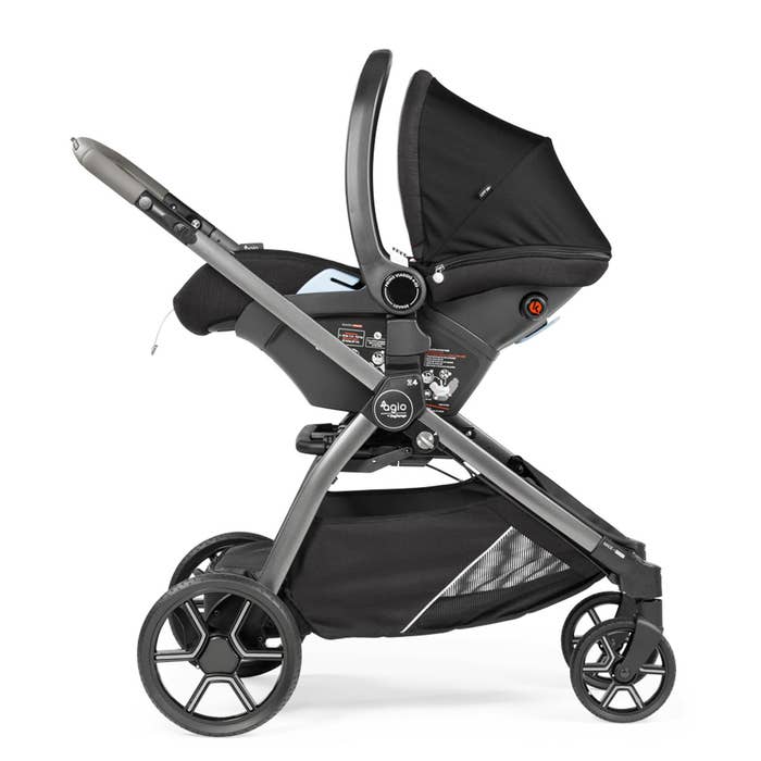Agio Z4 Stroller (2021) Lifestyle 6