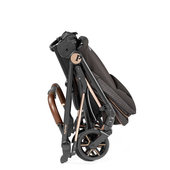 Vivace Stroller Lifestyle 3