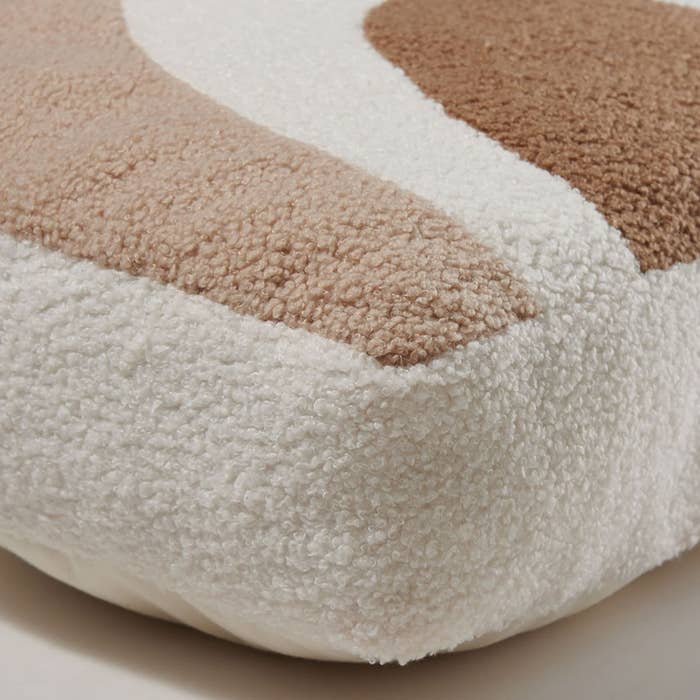 Nordic Coast Company - Rainbow Pillow LS 4
