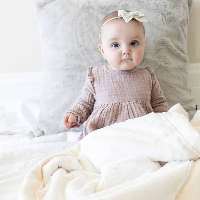 Saranoni - Lush Blanket2