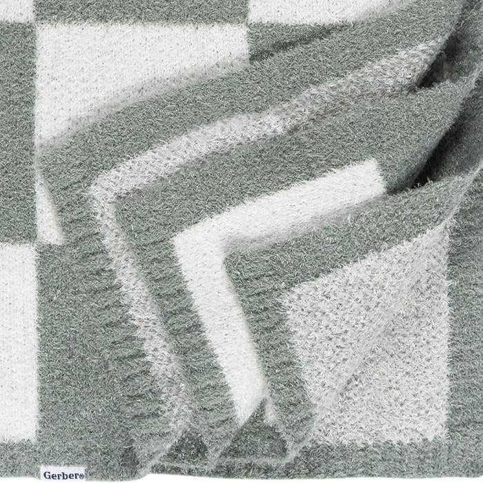Silky Mink Blanket - Green - LS - 3