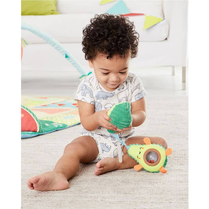 Skip Hop - Farmstand Stroller Toy-lifestyle2