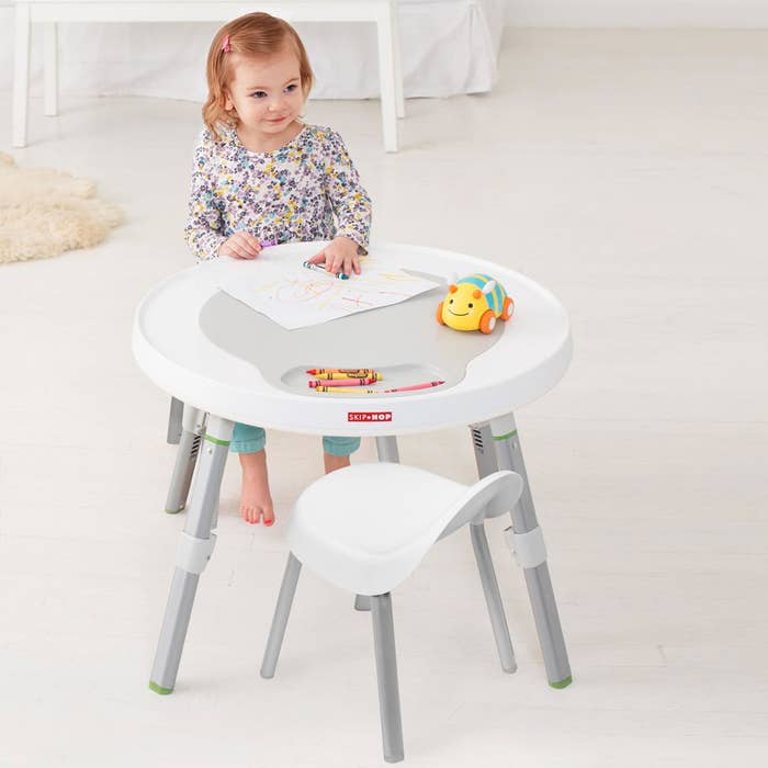 Explore & More Kid Chairs (Set of 2) Lifestyle 5