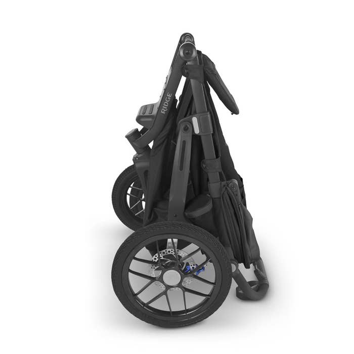 Ridge Stroller Lifestyle 6
