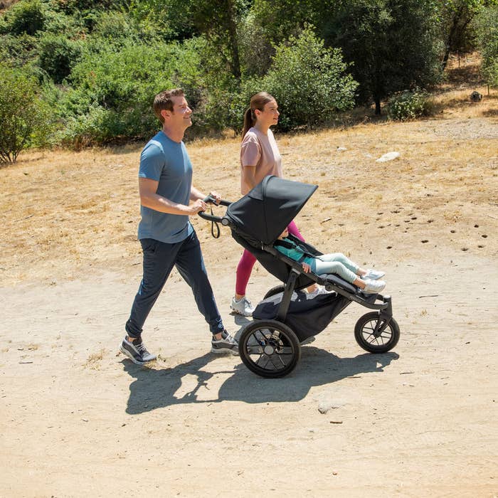 Ridge Stroller Lifestyle 9