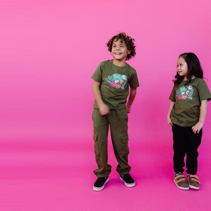 Whistle & Flute - T-Shirt Spring 25 - Vegetables - Lifestyle Image